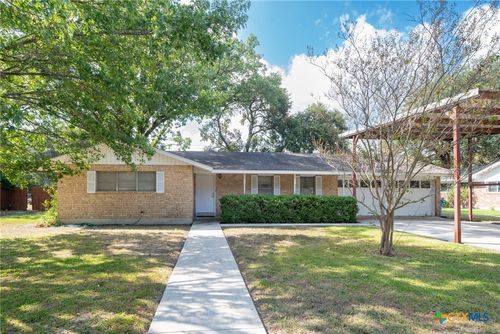 1431 Canary Ln, Seguin, TX, 78155-4001 | Card Image