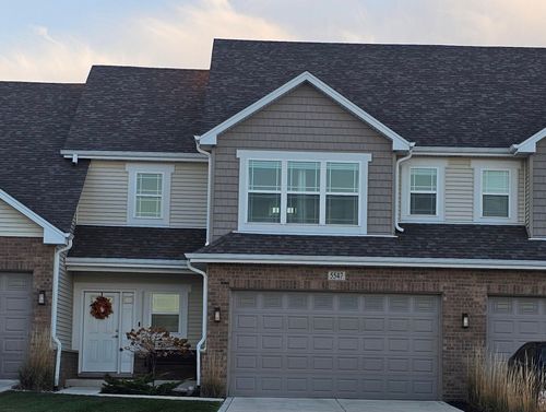 5547 Victoria Pl, Crown Point, IN, 46307 | Card Image