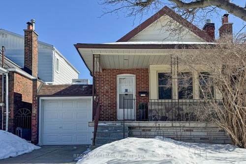 85 Roosevelt Rd, East York, ON, M4J4T8 | Card Image