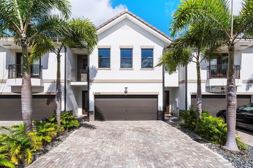 4455 E Aqua Bella Ln, Fort Lauderdale, FL, 33312-5651 | Card Image