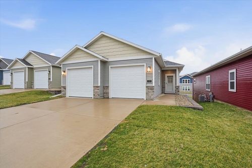 1206 Tivoli Cir, Oregon, WI, 53575-8908 | Card Image