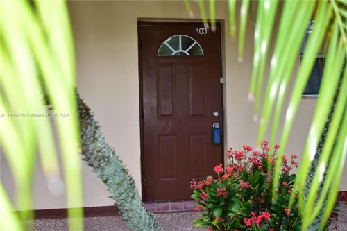 103-2801 N Pine Island Rd, Sunrise, FL, 33322-2351 | Card Image