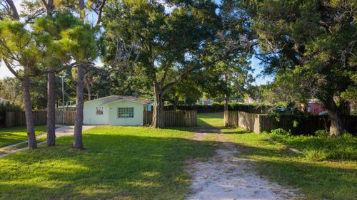 3516 Avenue F, Fort Pierce, FL, 34947-5830 | Card Image
