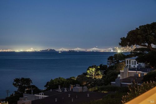 98 Harrison Ave, Sausalito, CA, 94965-2203 | Card Image
