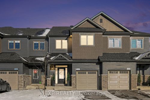 {{alt}} | Card Image