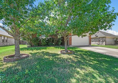 1007 Seider Lane, House other with 4 bedrooms, 2 bathrooms and null parking in Grand Prairie TX | Image 3