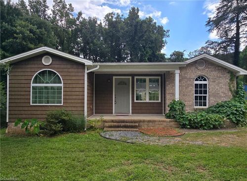 3659 Cornell Blvd, Winston-Salem, NC, 27107-5263 | Card Image