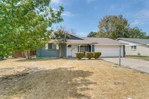 1056 Easy St, Grapevine, TX, 76051-4131 | Card Image
