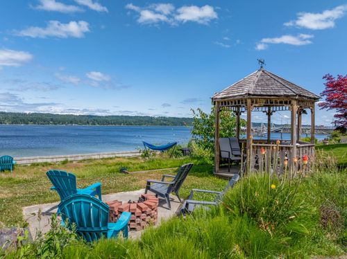 6800 Buckley Bay Frontage Rd, Fanny Bay, BC, V0R1W0 | Card Image