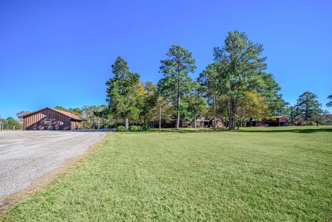 414 Giese Lane, Home with 4 bedrooms, 3 bathrooms and 2 parking in Warda TX | Image 23