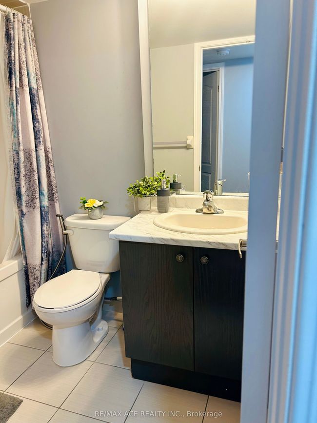 8 - 2441 Greenwich Dr, Condo with 2 bedrooms, 2 bathrooms and 2 parking in Oakville ON | Image 21