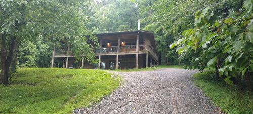 90-90 Sierra Farm Rd, Morgantown, WV, 26501-9646 | Card Image