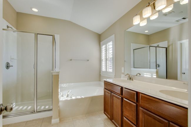 Master Bathroom and has a large Walk-in Closet | Image 24