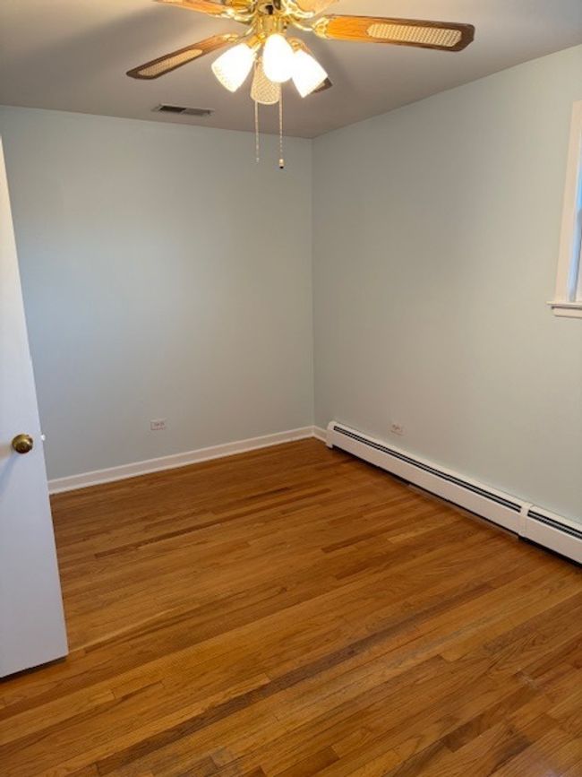913 N 24 Th Ave, Home with 5 bedrooms, 2 bathrooms and 6 parking in Melrose Park IL | Image 10