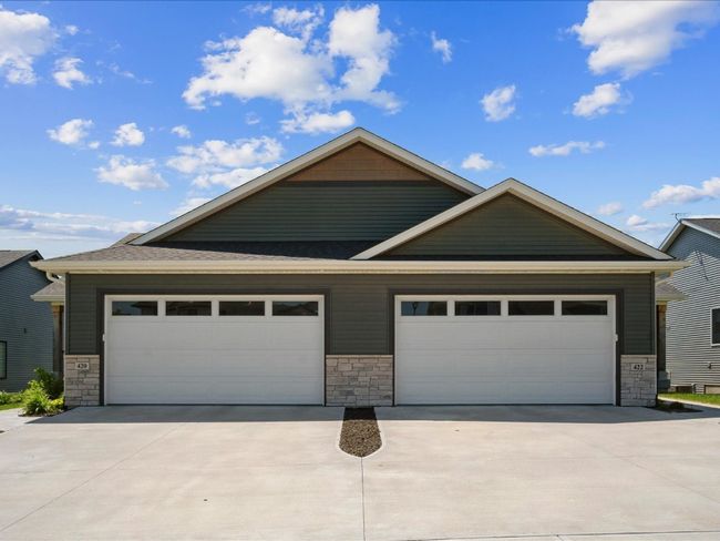 420 Dawson Dr, Condo with 4 bedrooms, 3 bathrooms and null parking in West Branch IA | Image 27
