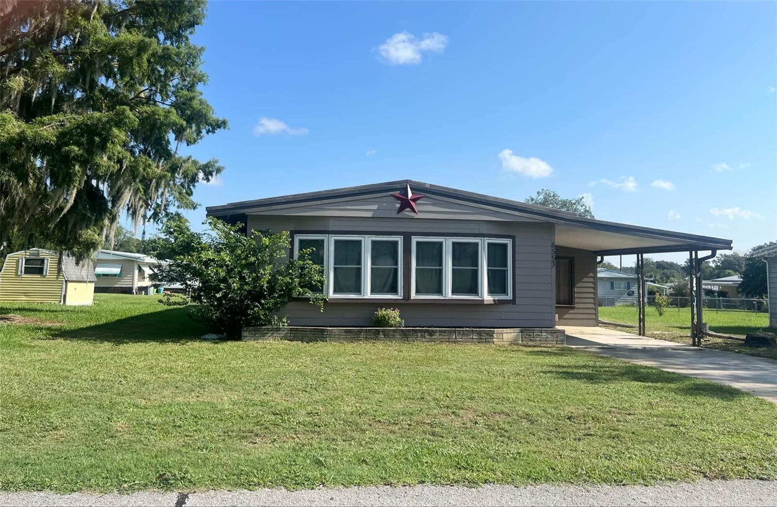 1st Pl, Ocala, FL 34470