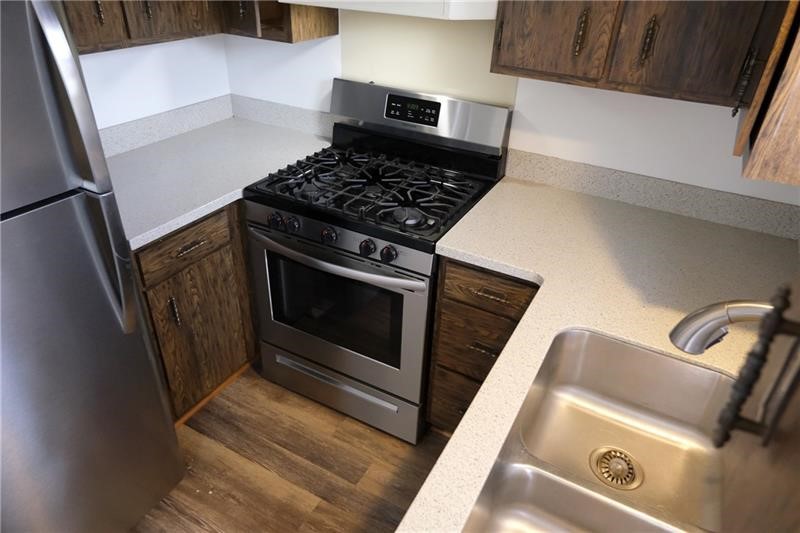 Residential Lease in New Brighton 4