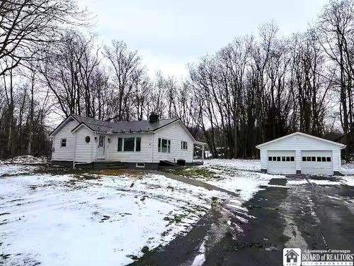 41 Butler Ave, Jamestown, NY, 14701-2669 | Card Image