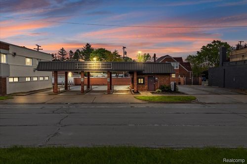 3461 Fort St, Lincoln Park, MI, 48146-3628 | Card Image