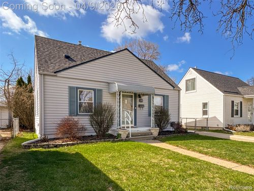 2140 Mahan St, Ferndale, MI, 48220-1135 | Card Image