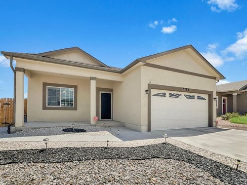 5228 Gannet Ln, Pueblo, CO, 81008-9720 | Card Image