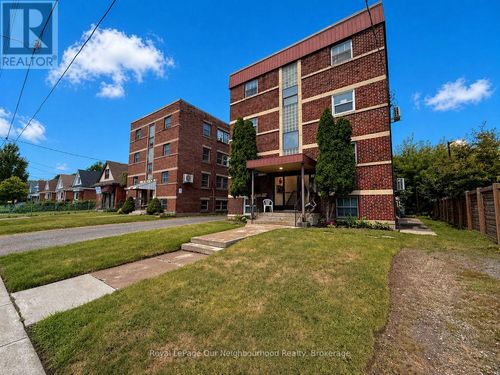 1-10 Crosthwaite Avenue S, Hamilton (Bartonville), ON, L8K2T8 | Card Image