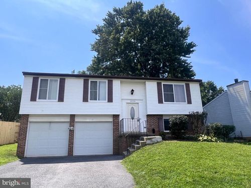 18908 Perrone Dr, GERMANTOWN, MD, 20874-1455 | Card Image