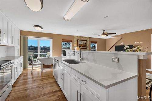 3572 Pearson Pointe Ct, Saint Louis, MO, 63129-1699 | Card Image