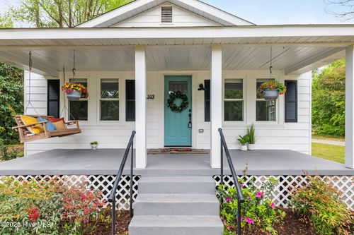 109 Pineview St, Havelock, NC, 28532-2331 | Card Image