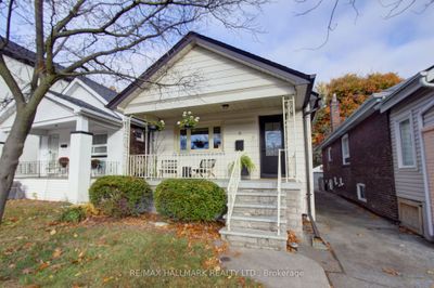 6 Newmarket Ave, House other with 2 bedrooms, 2 bathrooms and 1 parking in Toronto ON | Image 1