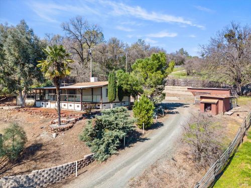 9170 Upper Lake Lucerne Rd, Upper Lake, CA, 95485-8750 | Card Image