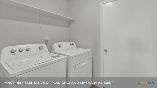 1825 Windsor Blvd, House other with 3 bedrooms, 2 bathrooms and null parking in Lockhart TX | Image 25