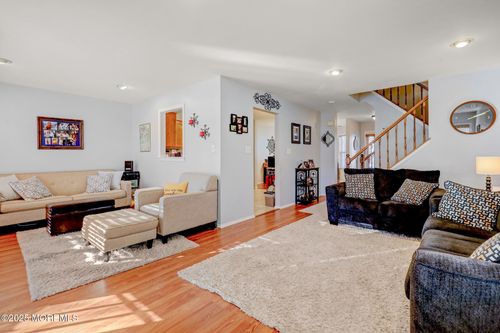 12-5-434 Hampton Ct, Manalapan, NJ, 07726-3280 | Card Image