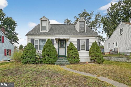 659 Beechwood Ave, POTTSTOWN, PA, 19464-4303 | Card Image