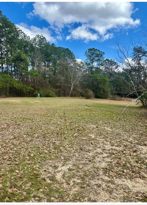 101 Will Thompson Rd, Picayune, MS, 39466-6616 | Card Image