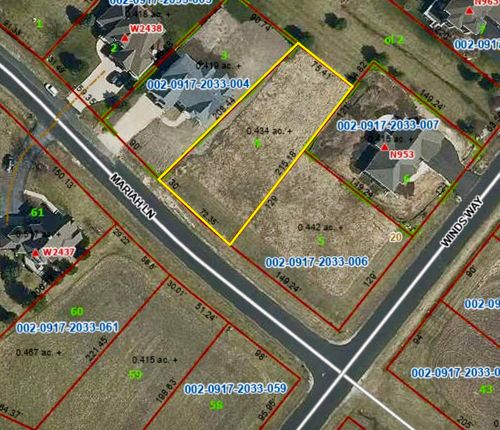 2426 Mariah Ln, Oconomowoc, WI, 53066-9320 | Card Image