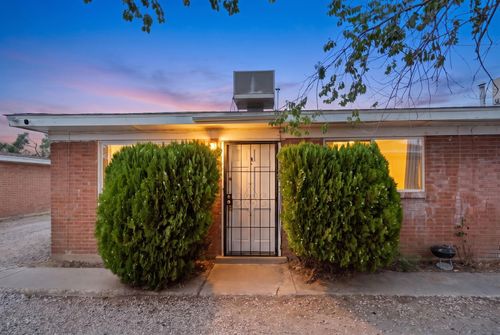 636 San Pablo St Se, Albuquerque, NM, 87108-5191 | Card Image