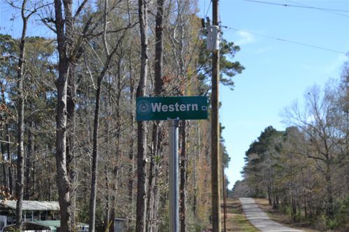 000 Central Drive, Coldspring, TX, 77331 | Card Image