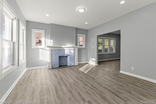 2638 Cortland St, Detroit, MI, 48206-1131 | Card Image