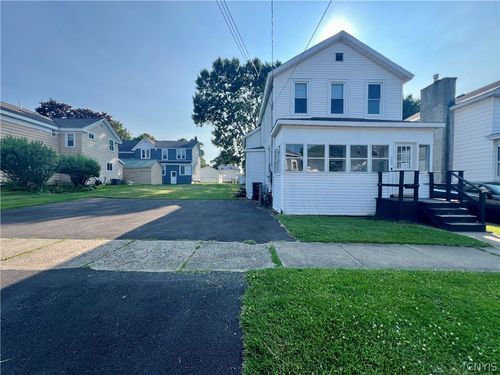 200 W 6th St, Oswego, NY, 13126-3610 | Card Image