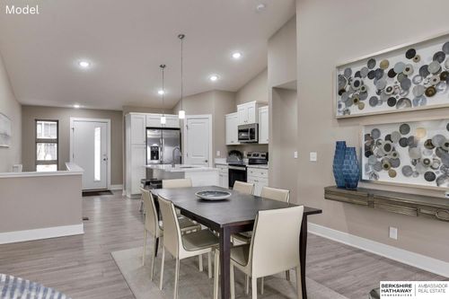 17108 Hawthorne Ave, Omaha, NE, 68118-2909 | Card Image