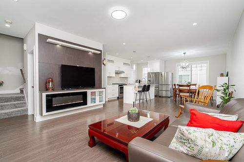 59-19501 74 Ave, Surrey, BC, V4N6V7 | Card Image