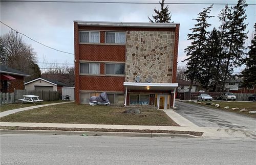 9-42 Hilltop Dr, Cambridge, ON, N1R1T1 | Card Image