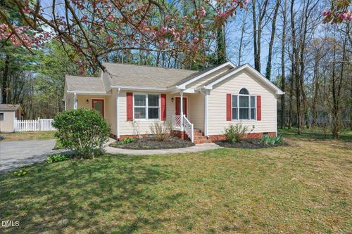 121 Fox Run Rd, Youngsville, NC, 27596-8704 | Card Image