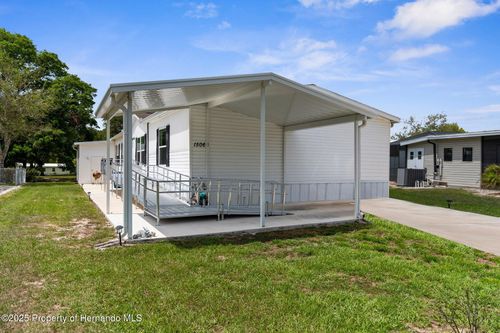 15061 Brookridge Blvd, Brooksville, FL, 34613-5928 | Card Image