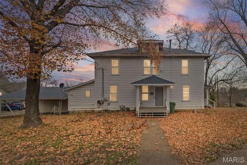 237 Maple St, Chester, IL, 62233-1549 | Card Image