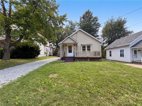 736 Bettes Ave, Akron, OH, 44310-2412 | Card Image