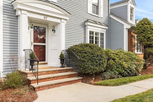 67-67 Fuller Pond Rd, Middleton, MA, 01949-2510 | Card Image