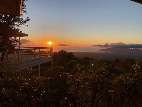 17526 Haleakala Hwy, Kula, HI, 96790-8032 | Card Image