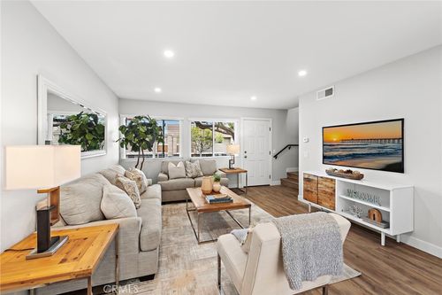 11 Summerwalk Ct, Newport Beach, CA, 92663-2115 | Card Image